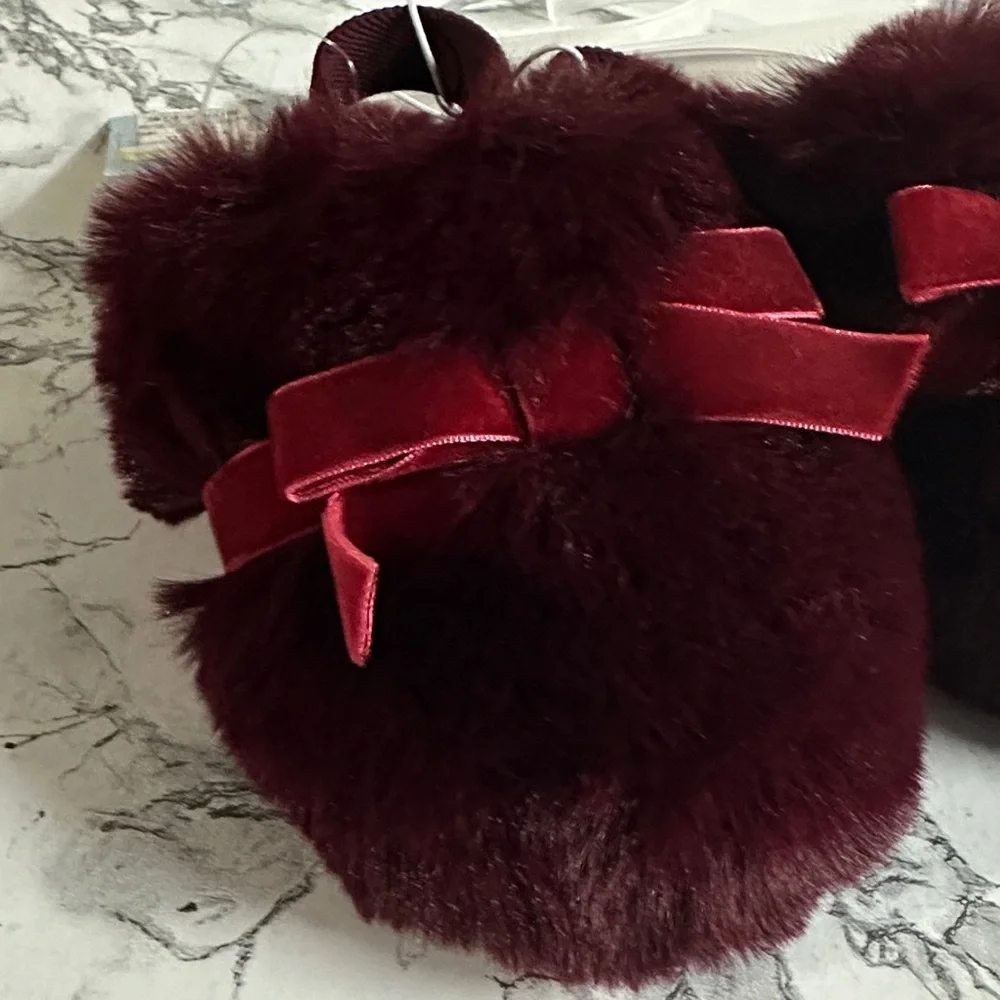 Cat & Jack Girl’s Slippers Adler Plush Scuff w/Velvet Bows Deep Wine Size L 9/10
